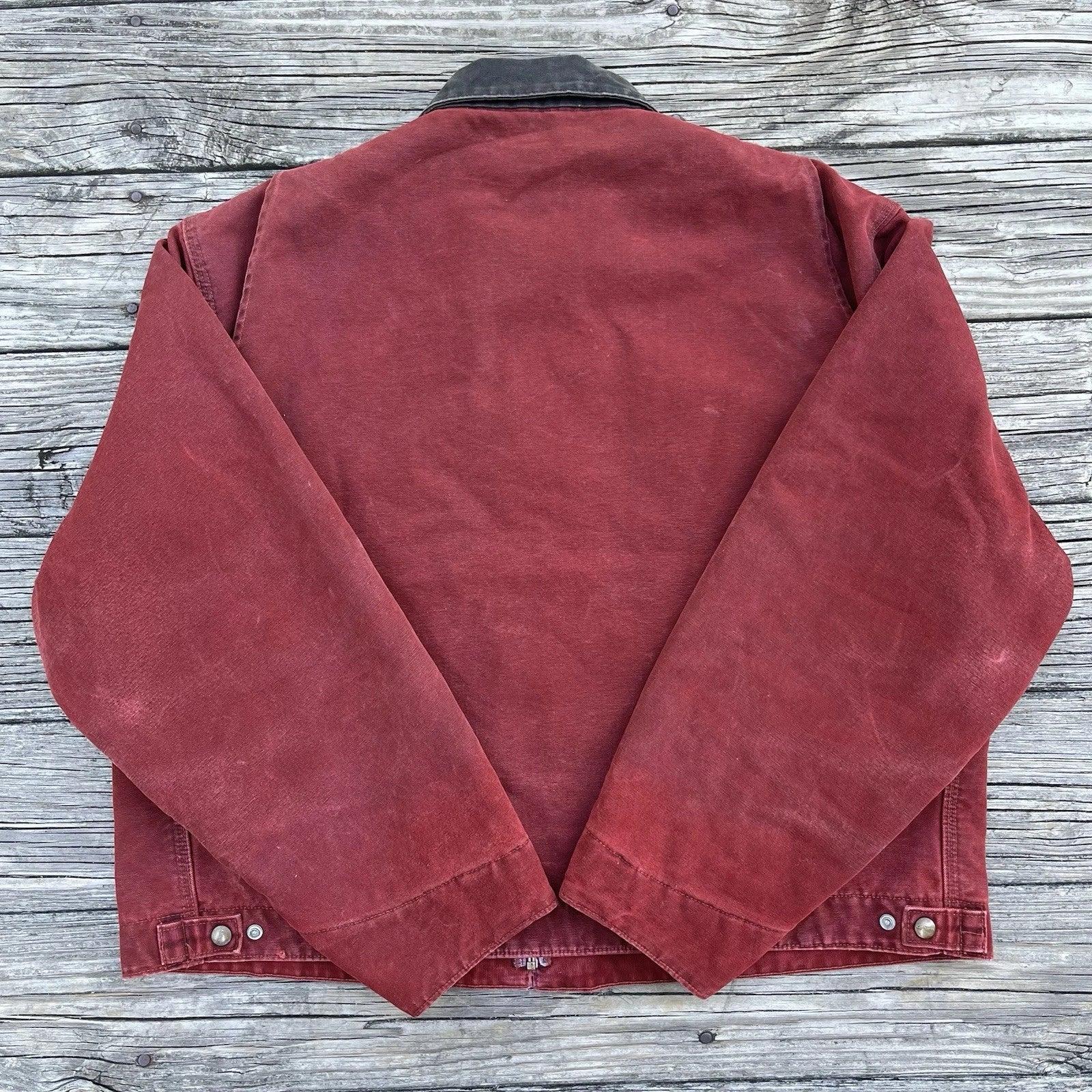 Vintage carhartt j97 cri sandstone detroit jacket in crimson size 2x-large