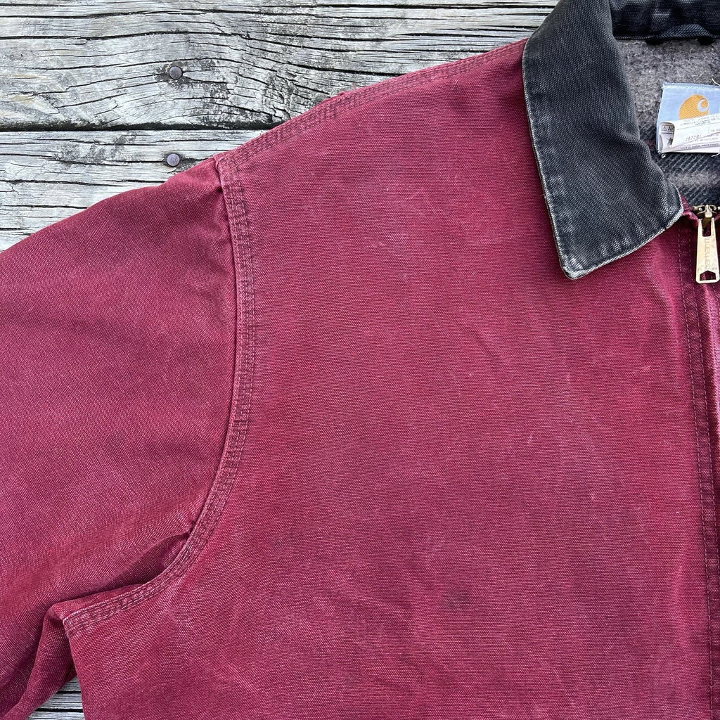 Vintage carhartt j97 cri sandstone detroit jacket in crimson size 2x-large